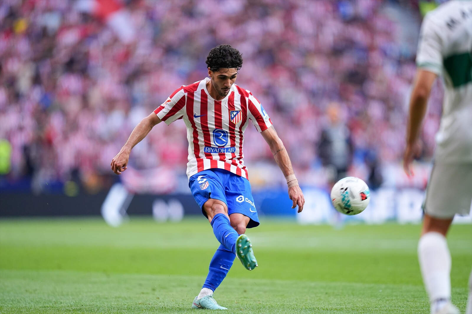 Cardoso ante el Elche