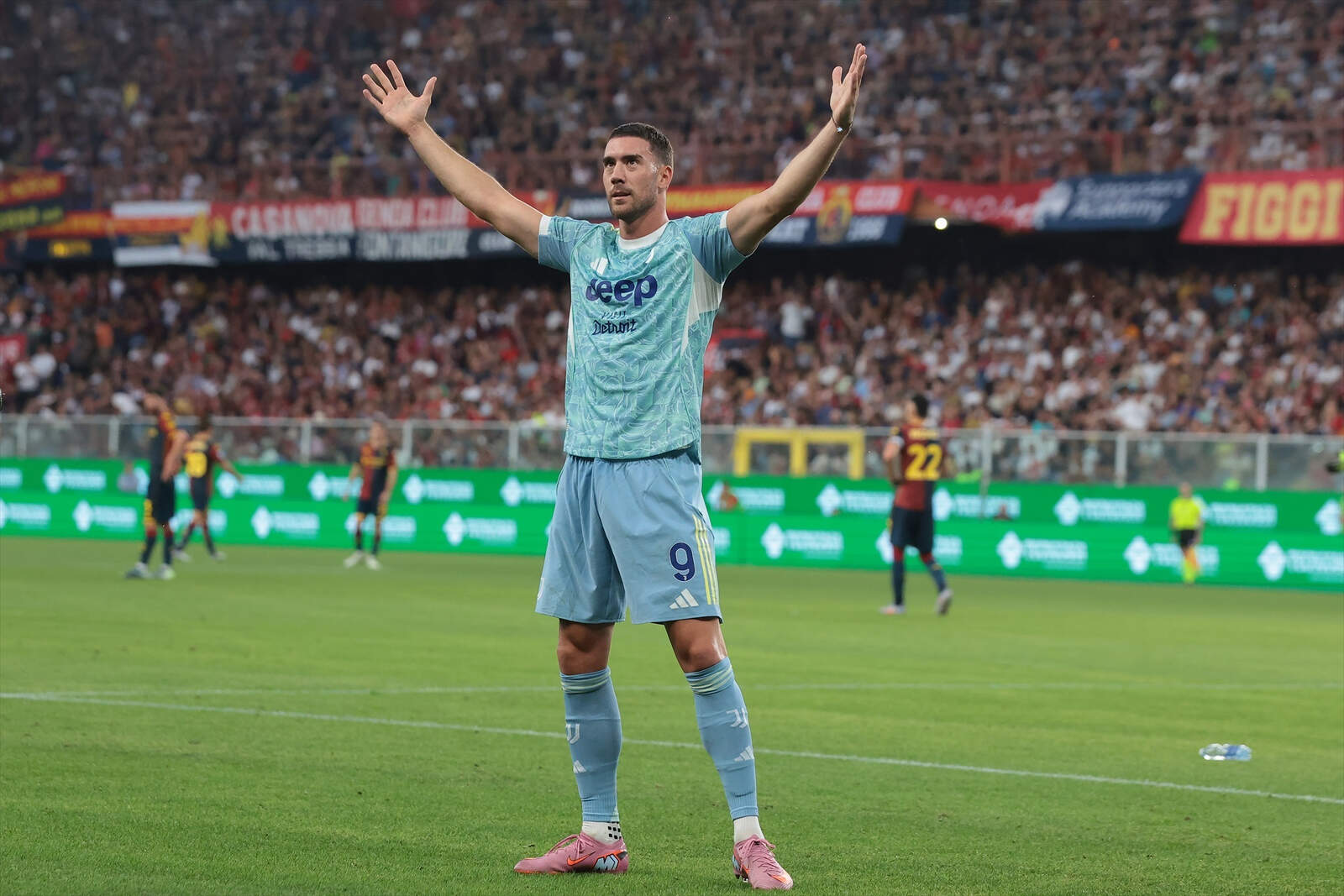 Nueva puerta abierta para Vlahovic
