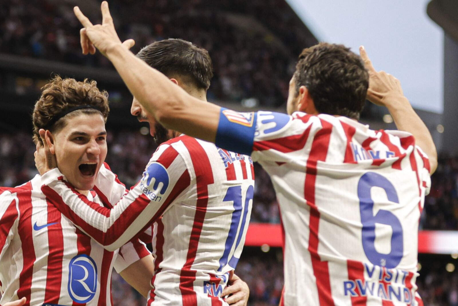 La alegría de Julián con Baena y Koke