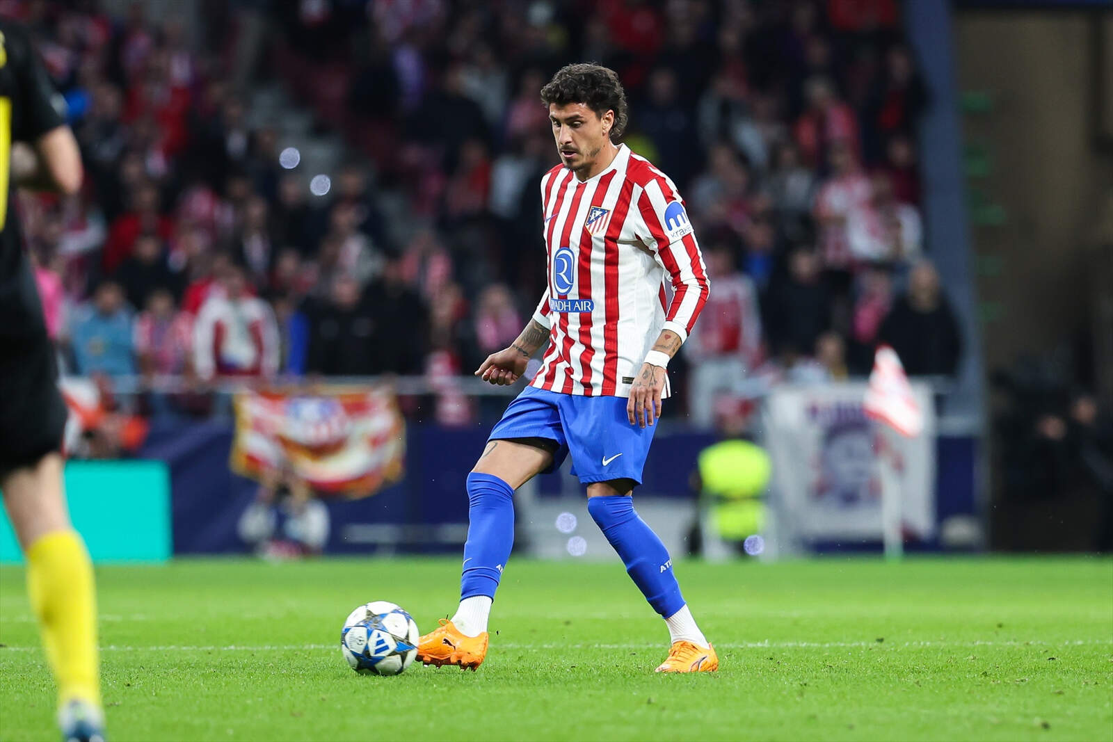 Josema tuvo que entrar por la lesión del francés