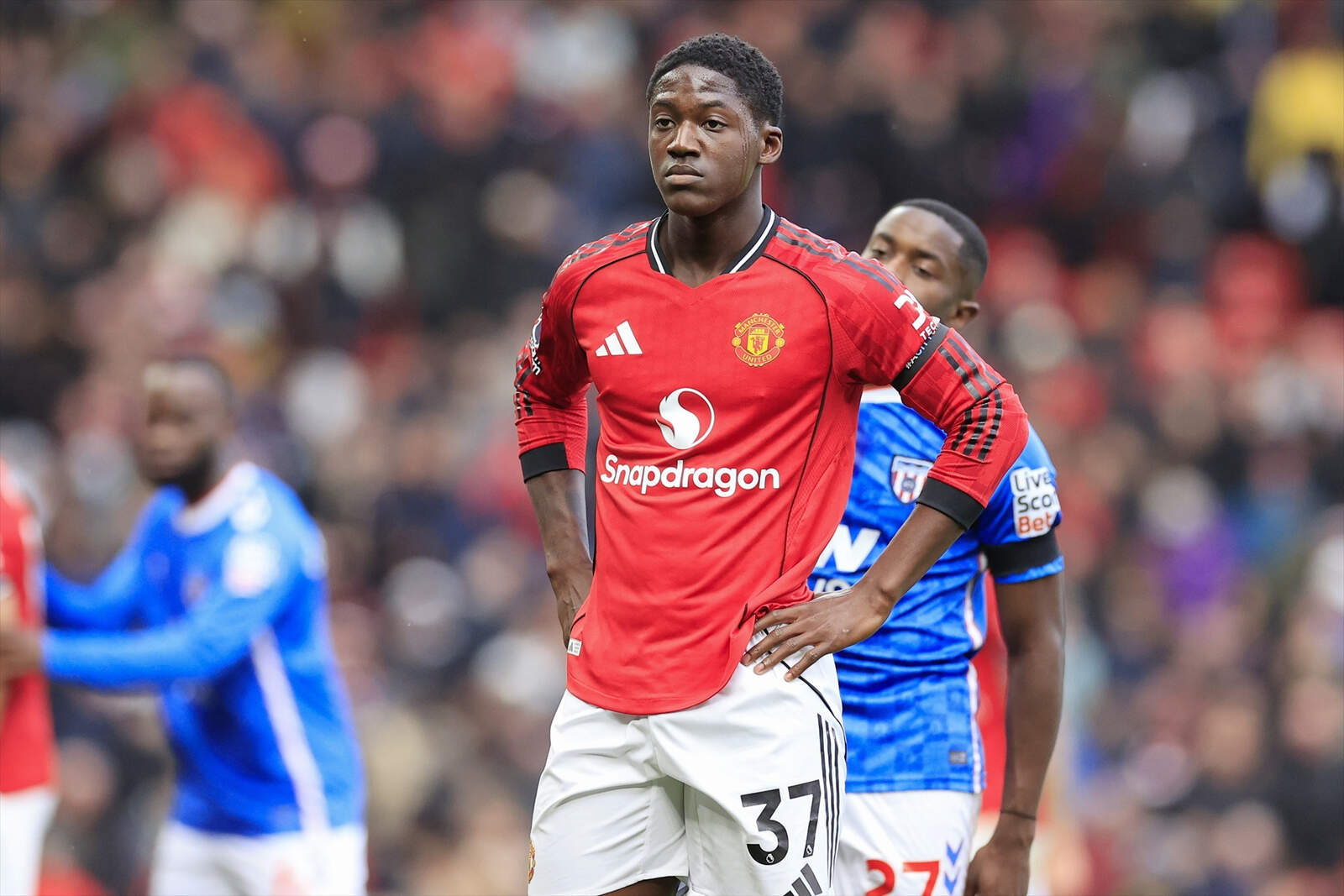 Kobbie Mainoo puede salir de Inglaterra