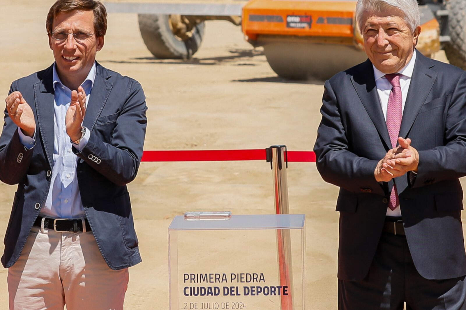 Cerezo y Almeida en la Futura Ciudad del Deporte