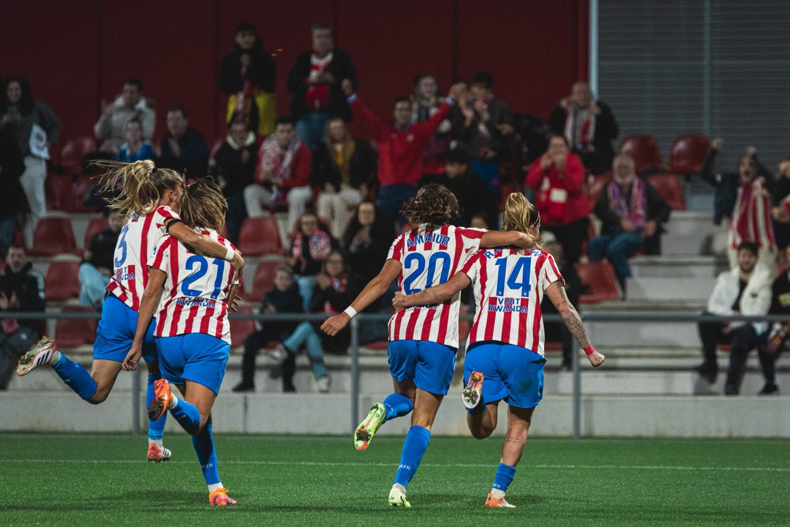 Amaiur y Fiamma logran romper la muralla, pero la Juventus reacciona de forma magistral