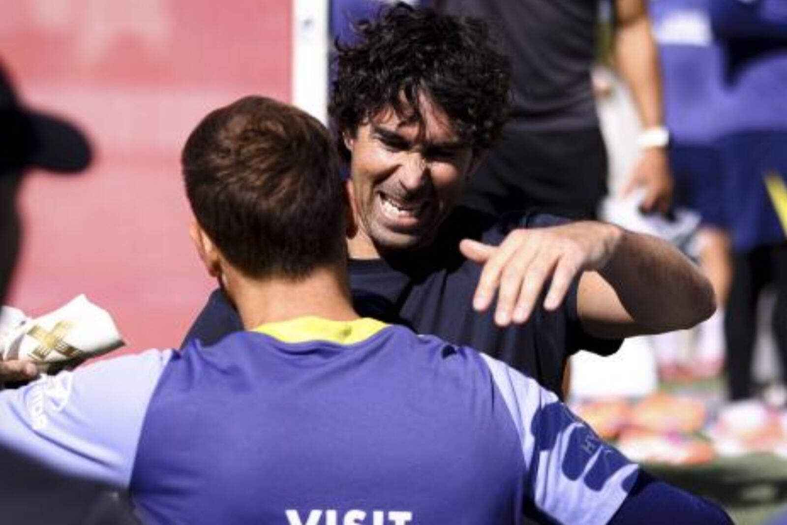 Tiago se abraza con Oblak