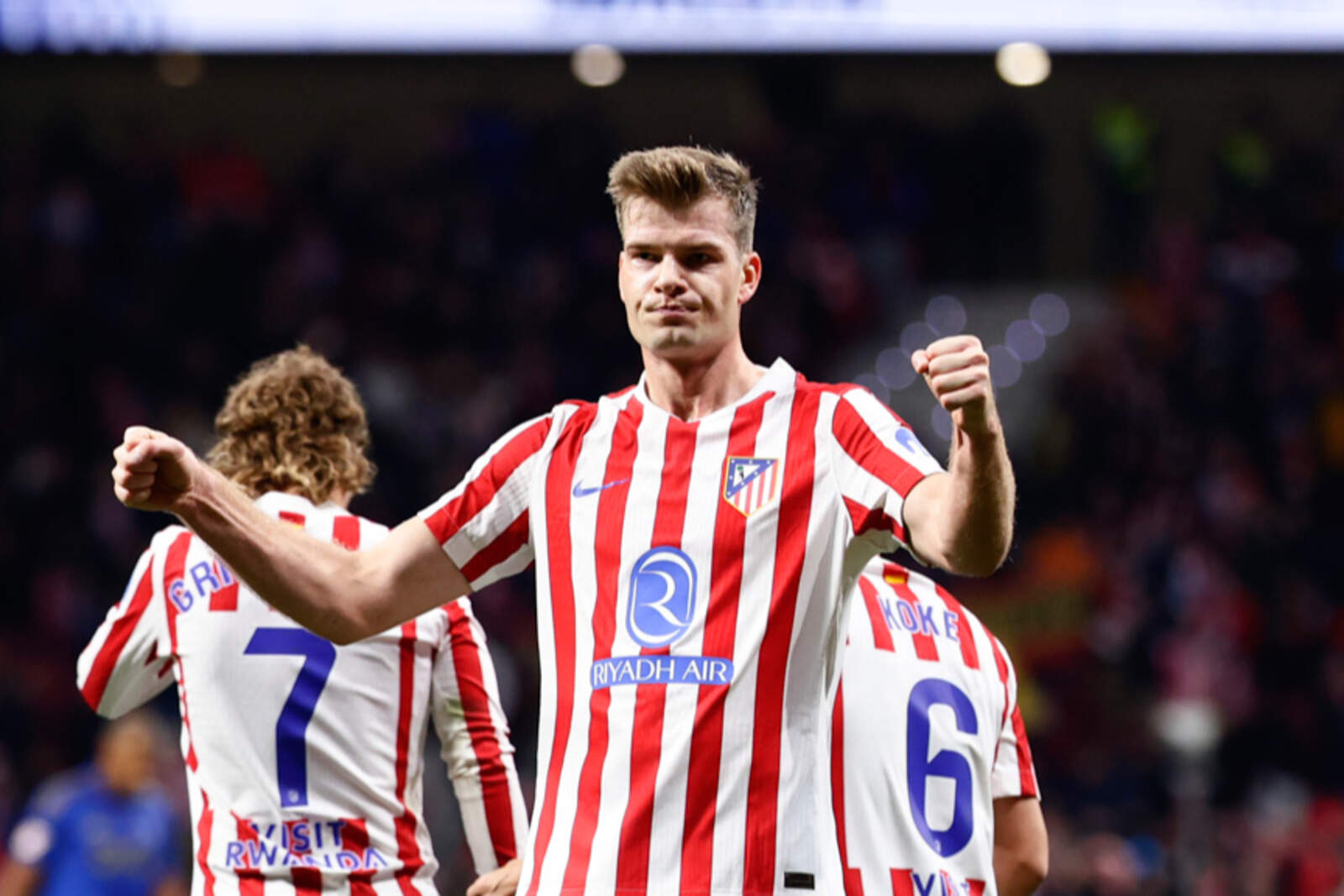 Sorloth celebrando un gol