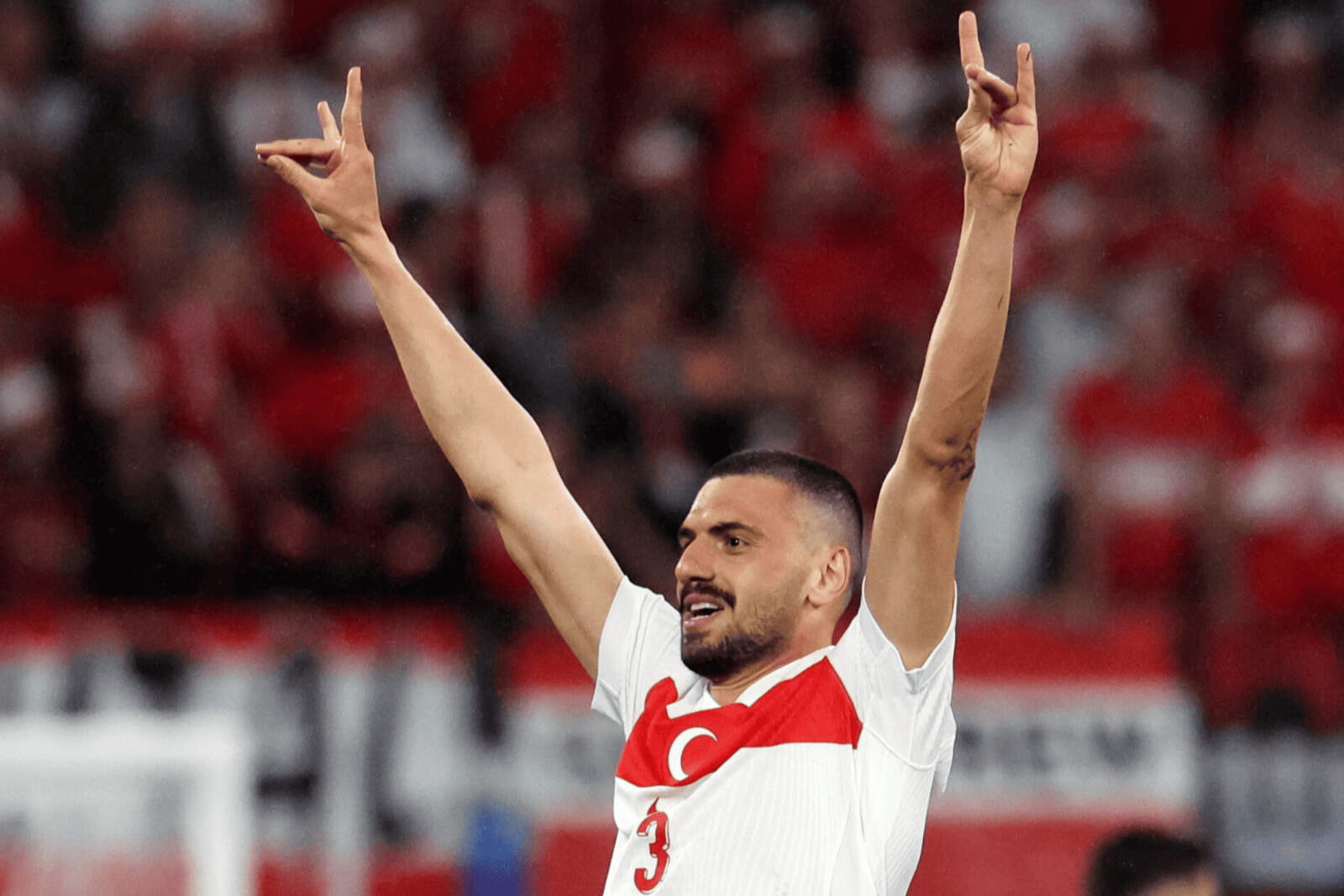 Merih Demiral era el elegido para reforzar la defensa