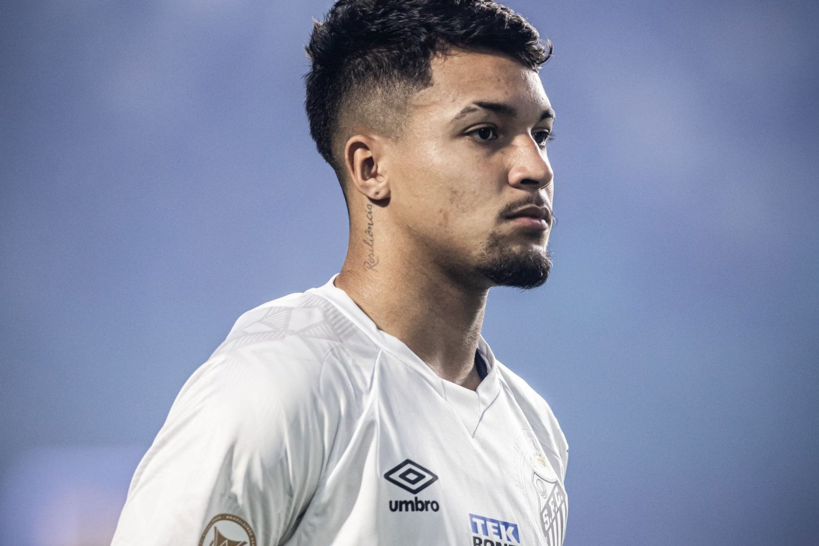 Marcos Leonardo en el Santos (Fuente X: @SantosFC y Canva)