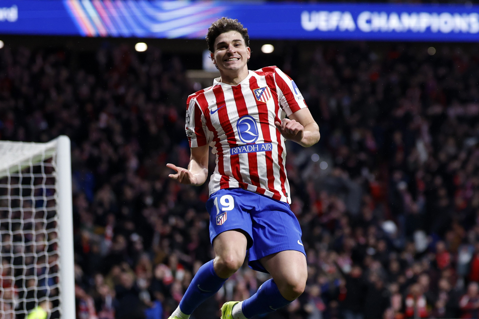 Julián celebrando su gol | Fuente (@Atleti)
