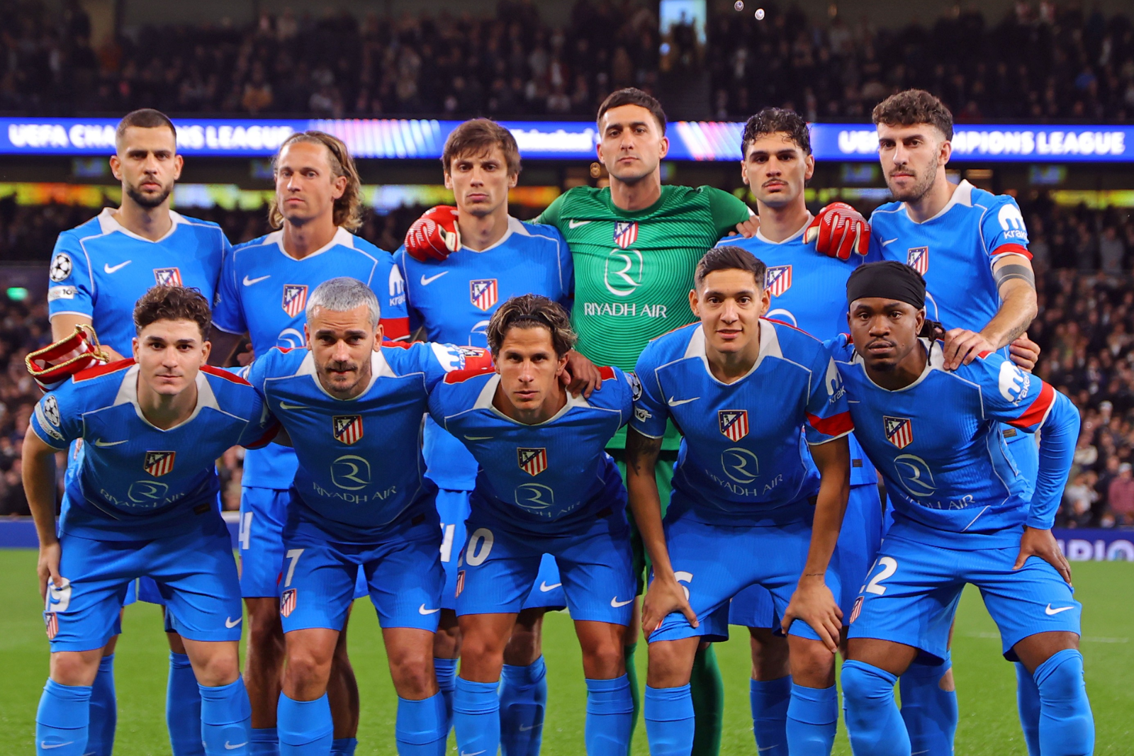 Foto de equipo del Atlético de Madrid  Fuente (@Atleti)