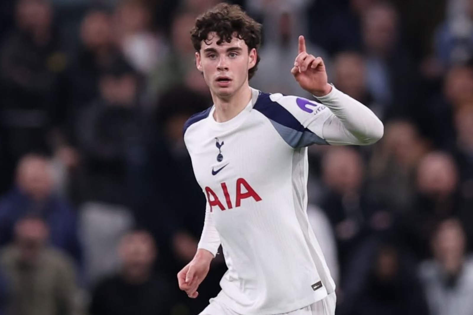 El inglés realizó un gran encuentro ante el Atlético | Fuente: (@archie.gray06)