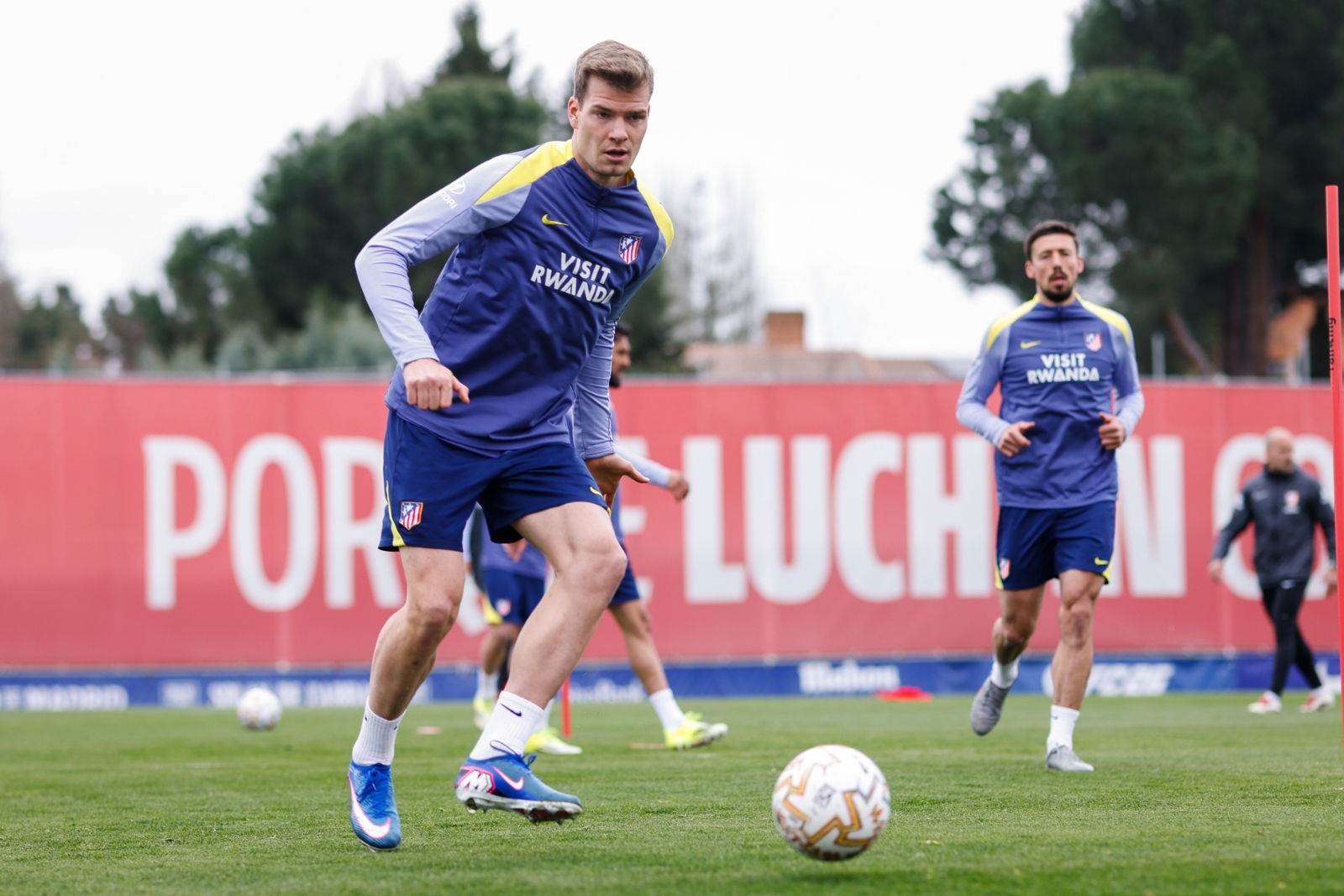 Sorloth entrenando esta mañana en el Cerro del Espino | Fuente: (@Atleti)