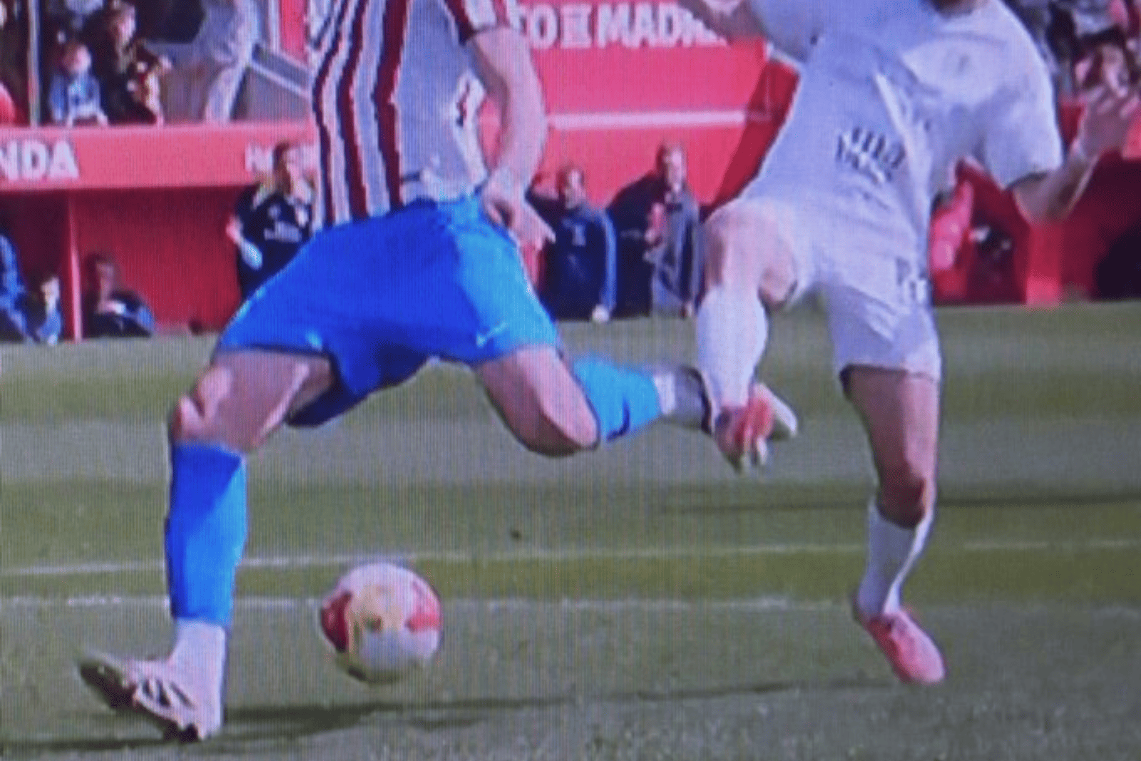 La acción del penalti sobre Puric en el 106' | Fuente (X)