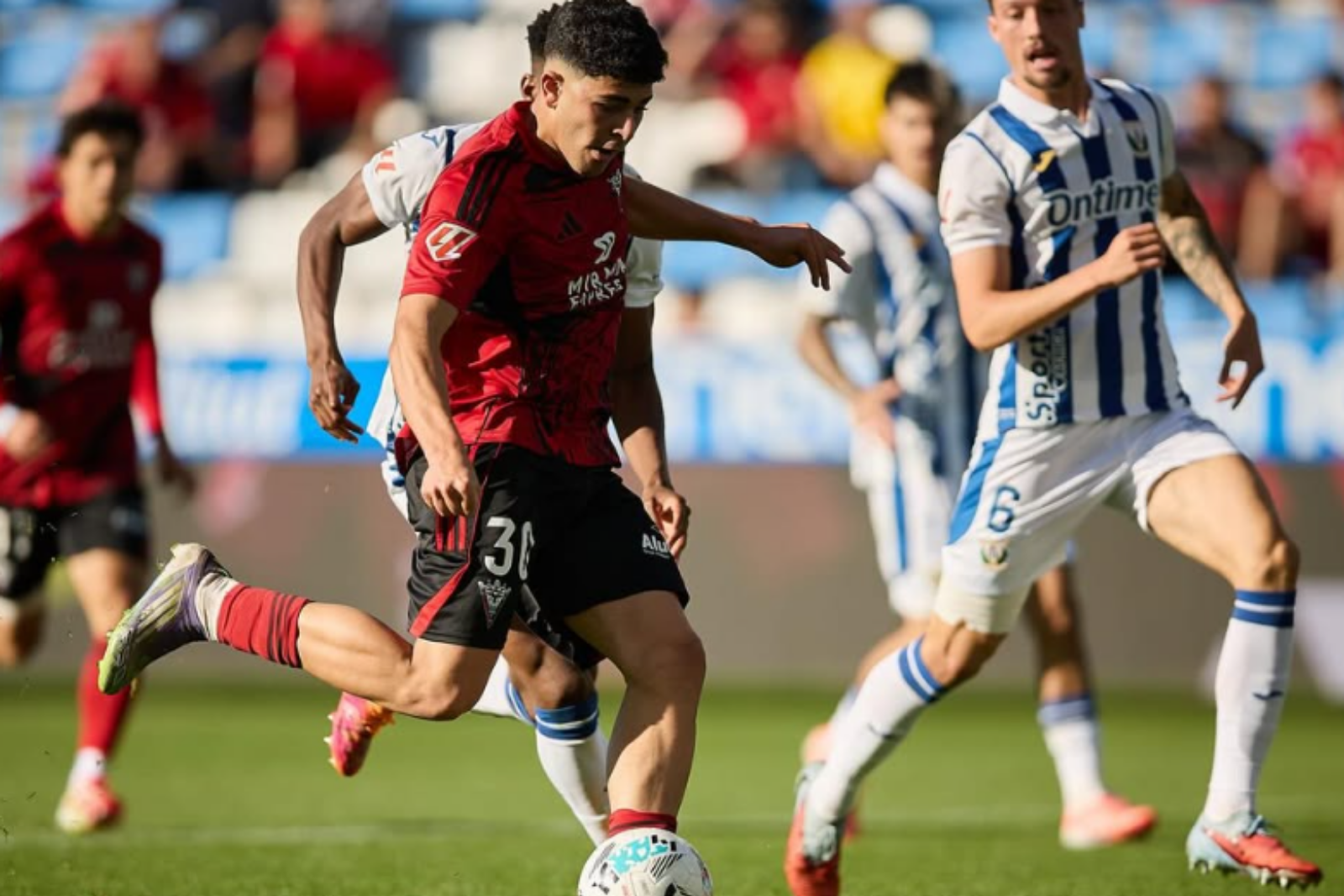 Salim está cuajando una gran temporada en Segunda División | Fuente (@salim_jh_)