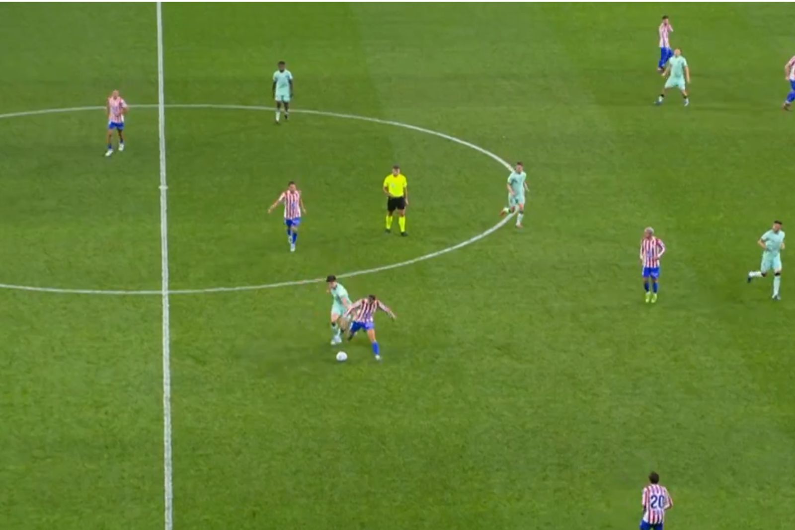 El momento en que Pablo Barrios se podría haber lesionado | Fuente @bar_tv