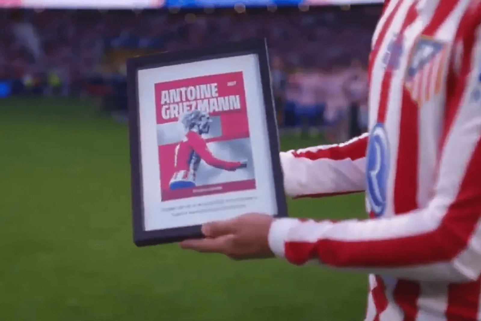 El carnet del Atlético de Madrid 2026/2027 con la imágen de Antoine Griezmann | Fuente (DAZN)