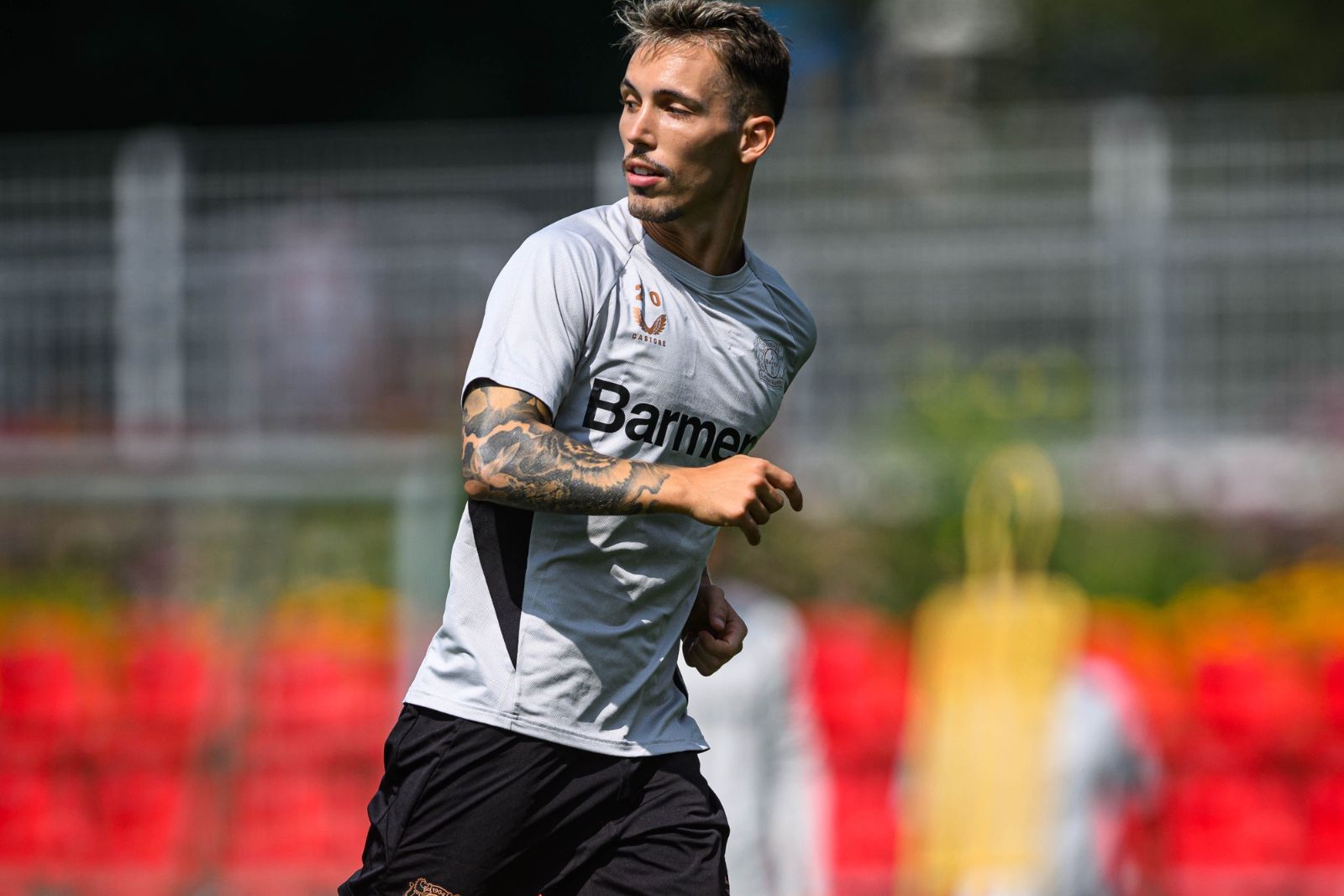 Alejandro Grimaldo en el Leverkusen | Fuente (@bayer04fussball)