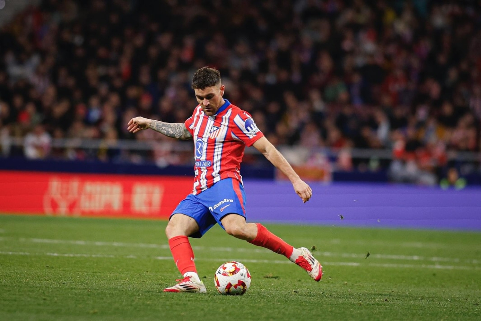 Javi Galán, con el Atlético | Fuente: (@javier_galan10)