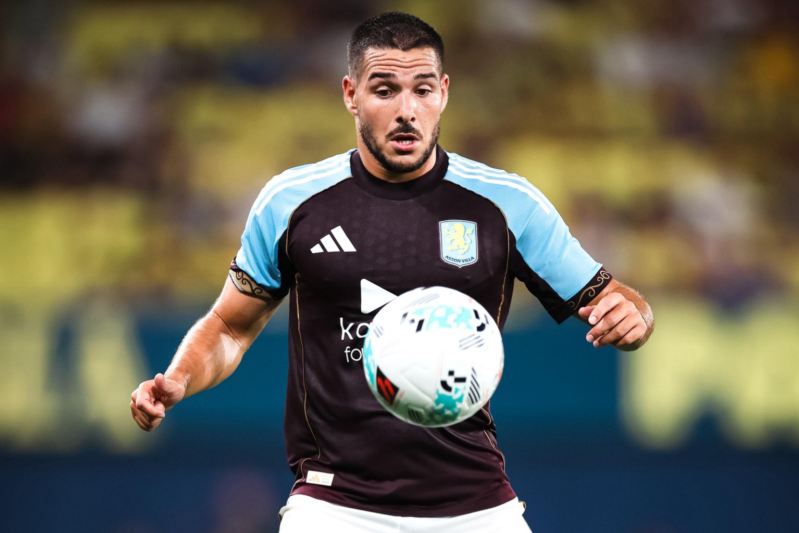 Buendia con el Aston Villa | Fuente (@EM10Buendia)