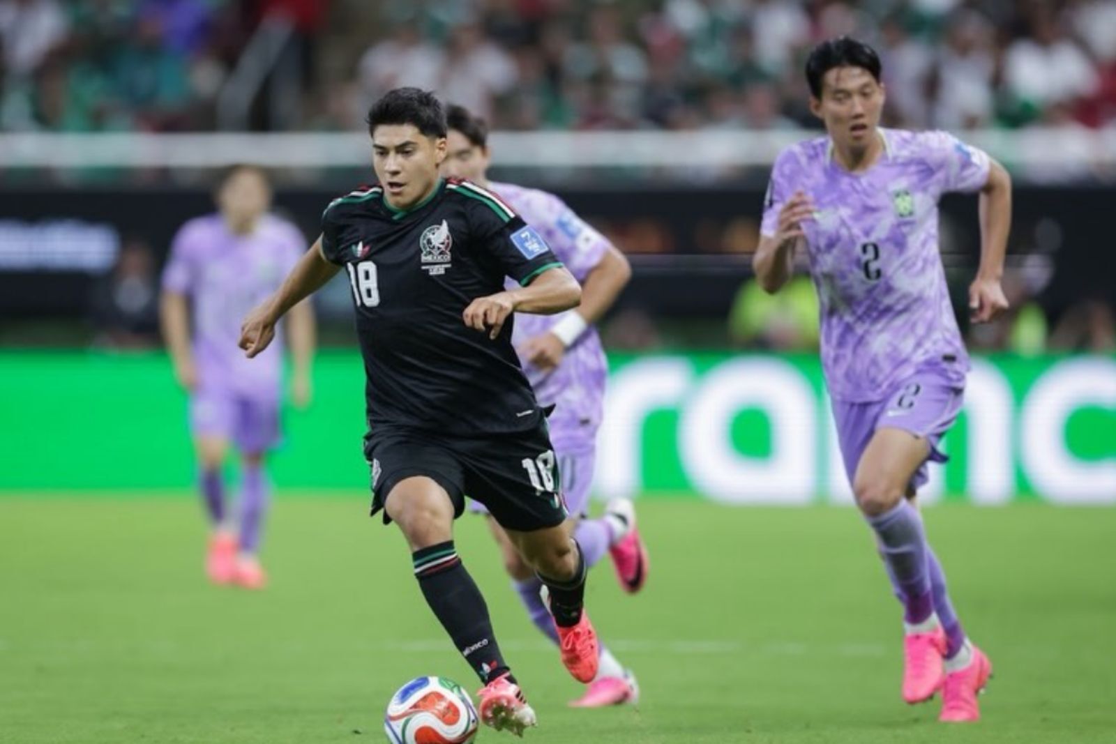 Debut mundialista de Obed Vargas ante Corea del Sur Fuente @OBED Canva